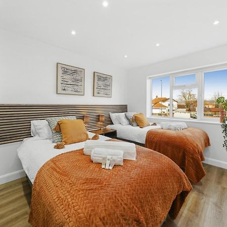 Modern Bungalow In Maidstone Sleeps 5 With Free Parking Exteriör bild