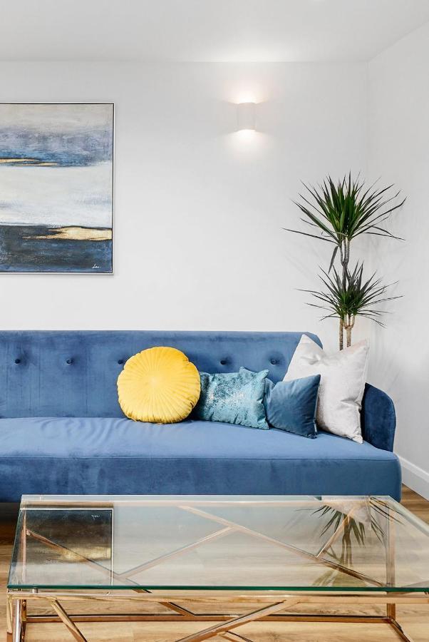 Modern Bungalow In Maidstone Sleeps 5 With Free Parking Exteriör bild