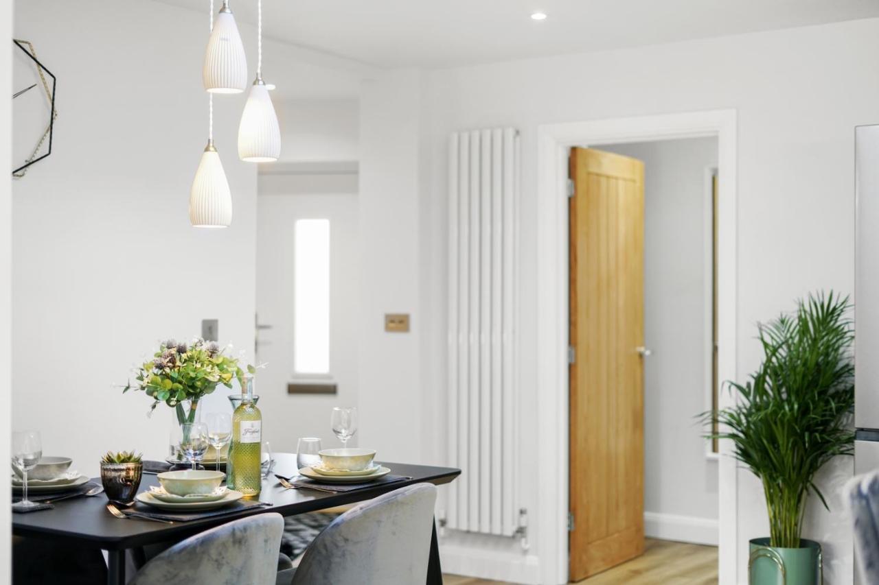 Modern Bungalow In Maidstone Sleeps 5 With Free Parking Exteriör bild