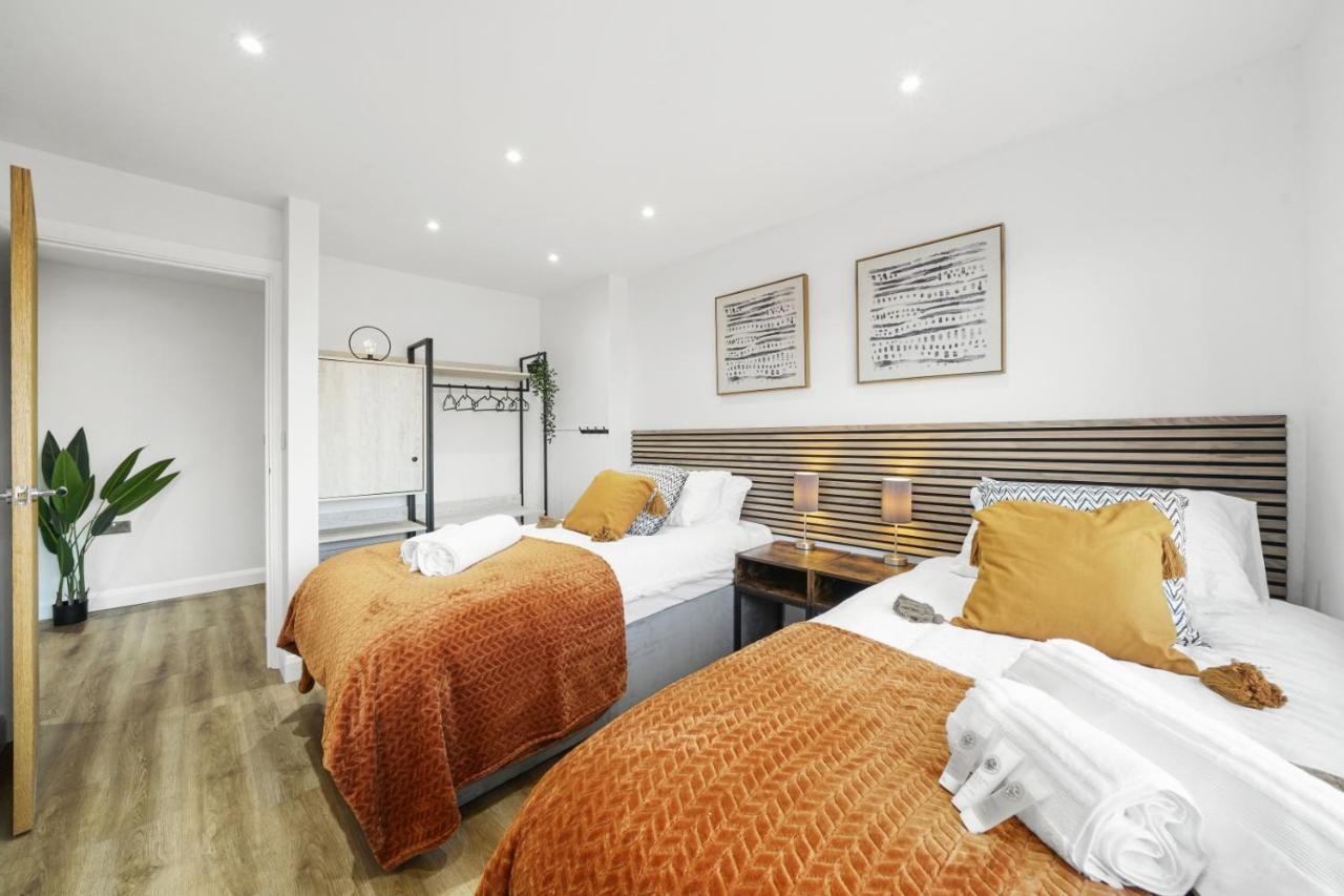 Modern Bungalow In Maidstone Sleeps 5 With Free Parking Exteriör bild