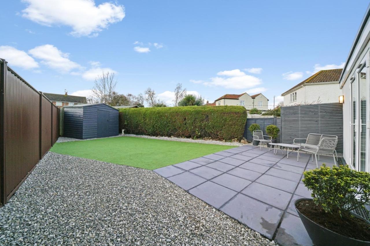 Modern Bungalow In Maidstone Sleeps 5 With Free Parking Exteriör bild