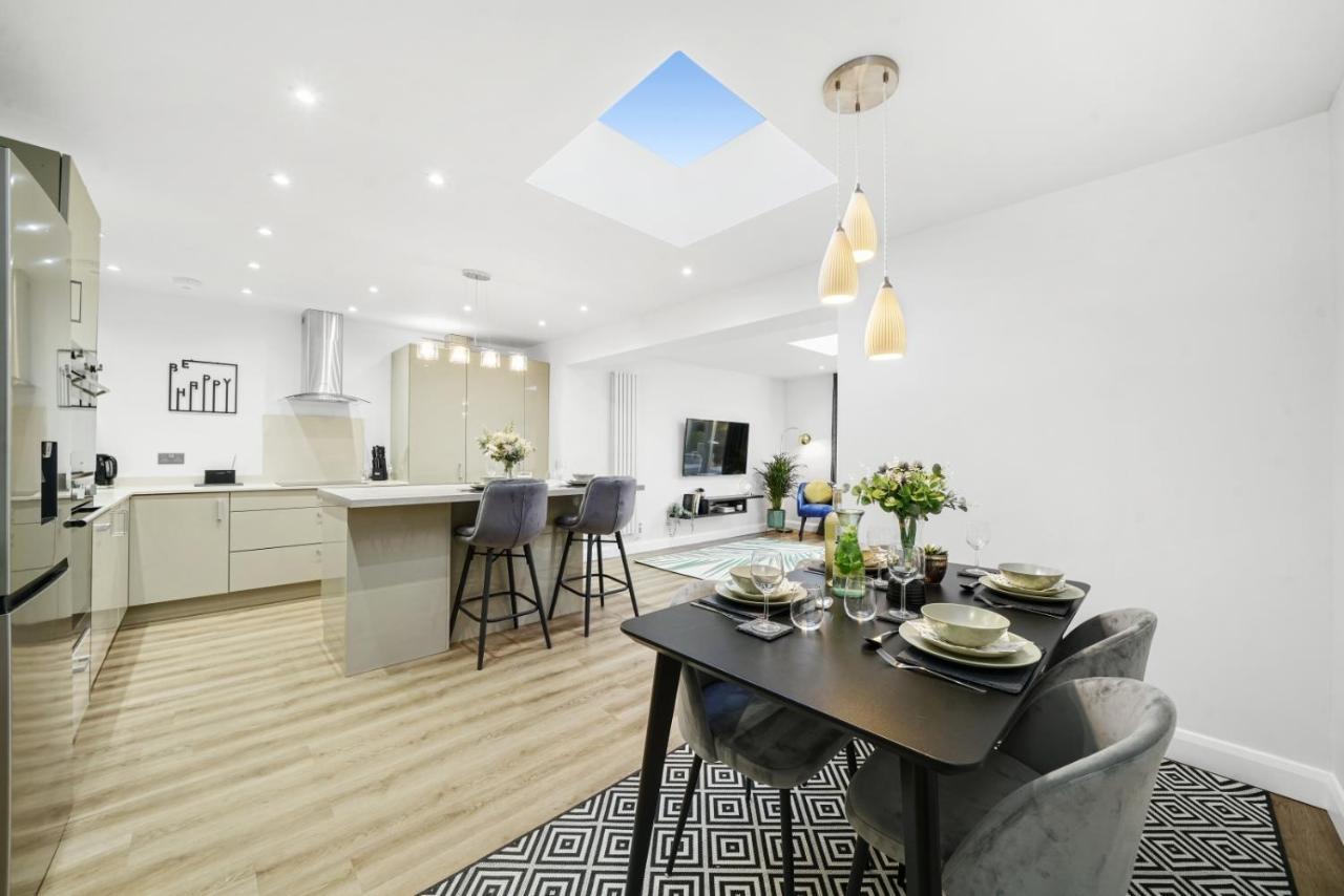 Modern Bungalow In Maidstone Sleeps 5 With Free Parking Exteriör bild