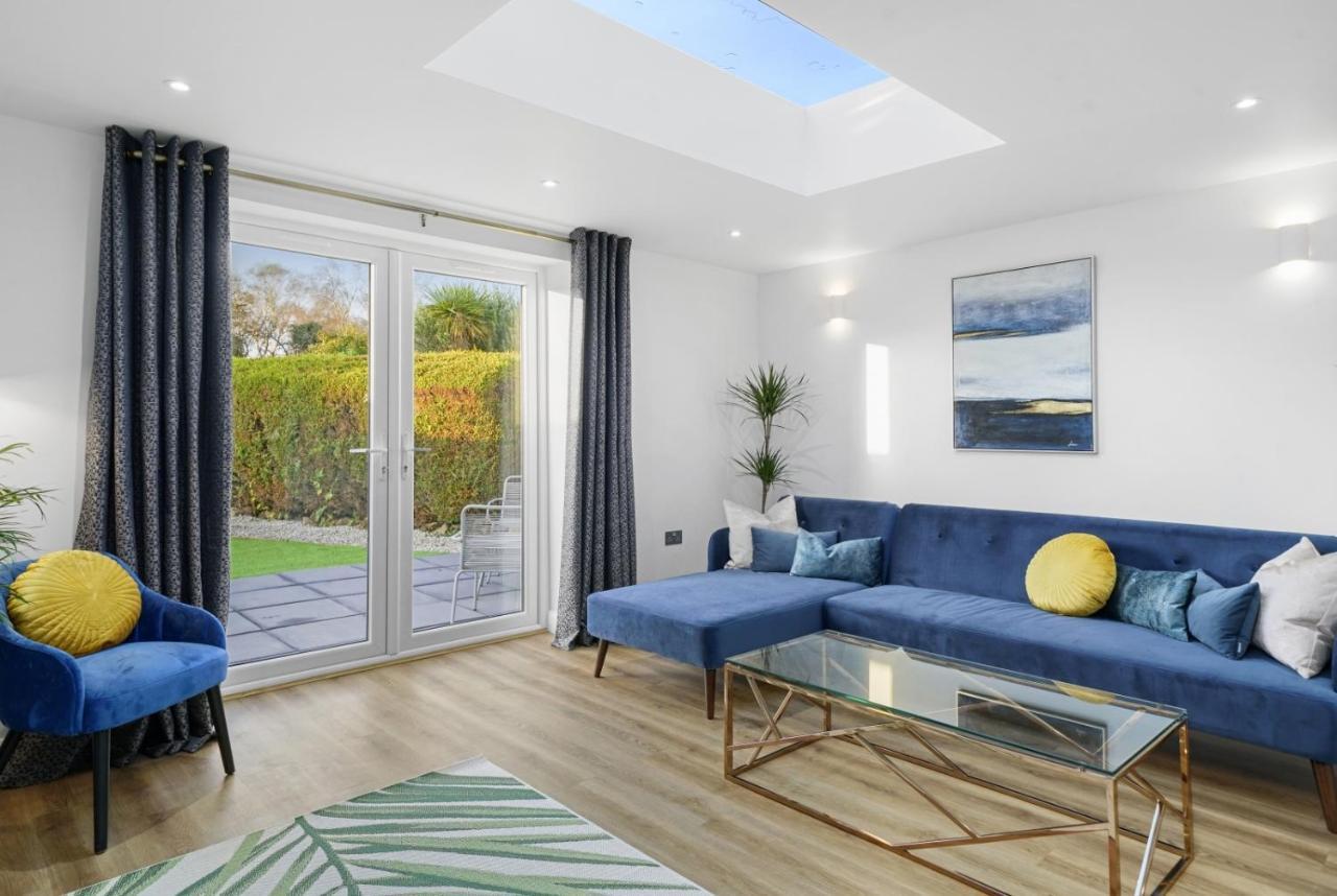 Modern Bungalow In Maidstone Sleeps 5 With Free Parking Exteriör bild